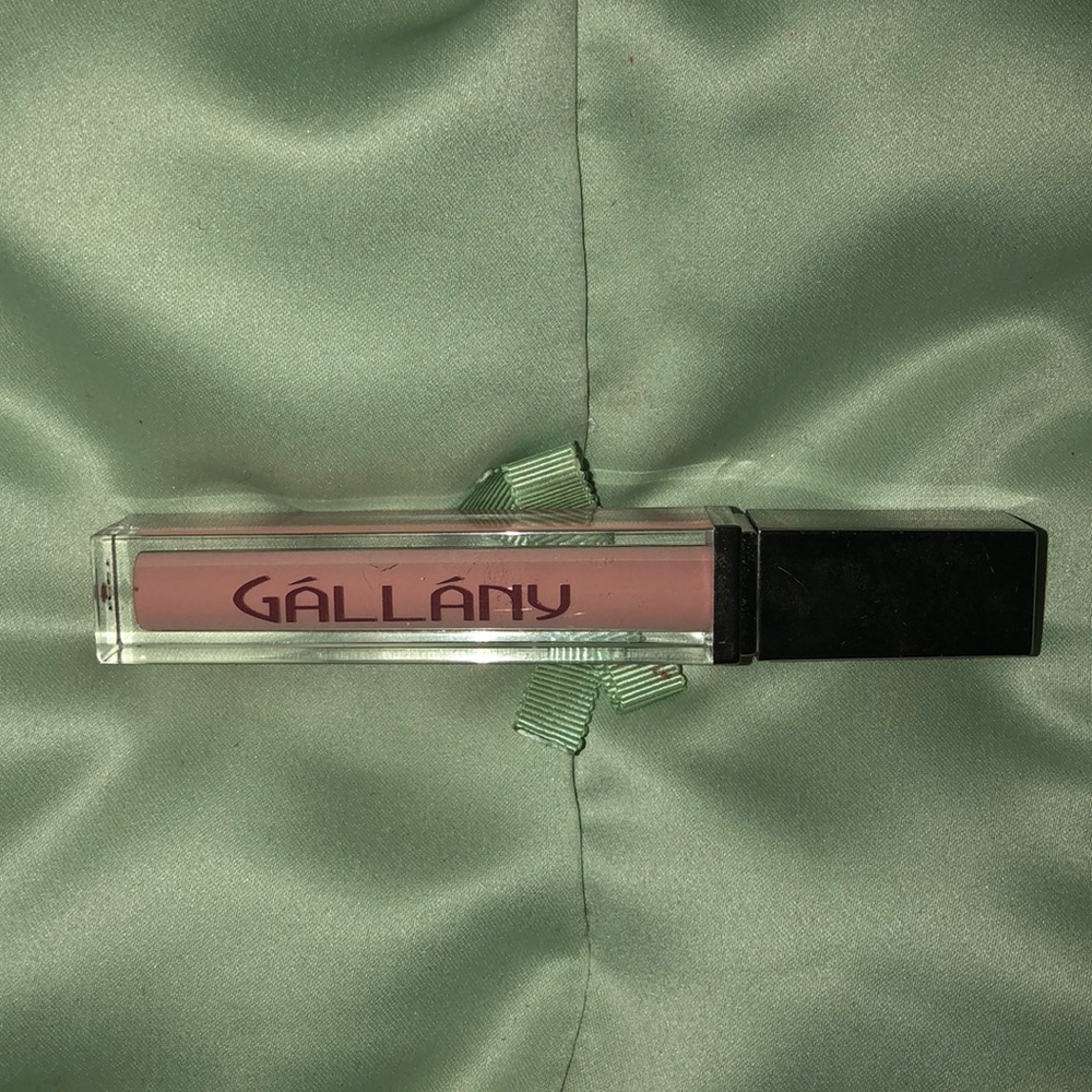 Gallany cosmetics lucite lips lipgloss
